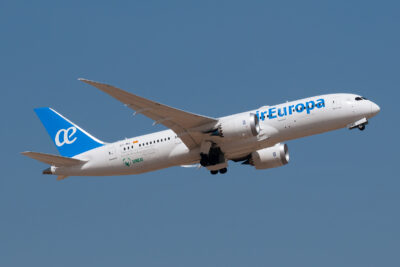 AirEuropa 788 EC-MIG MAD 050916