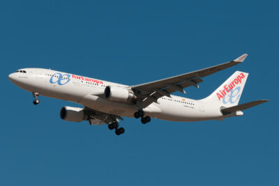 AirEuropa A332 EC-JZL MAD 111011