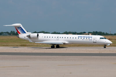 AirFranceRegional CRJ700 F-GRZB LYS 080713
