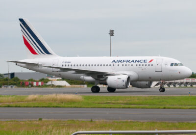 AirFrance A318 F-GUGK CDG 040713