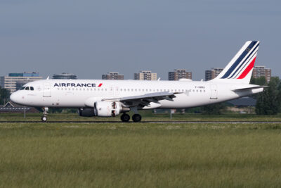 AirFrance A320 F-HBNJ AMS 300720