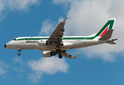 AlitaliaExpress E170 EI-DFI FCO 091011