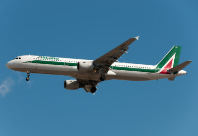 Alitalia A321 I-BIXR FCO 091011