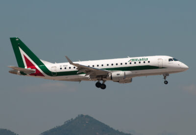 Alitalia E170 EI-RDD BCN 060713