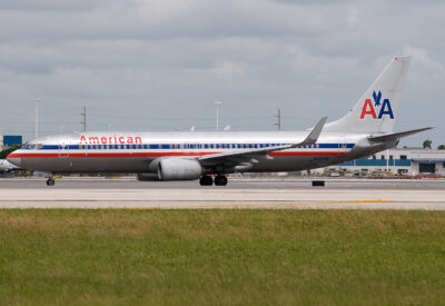 AmericanAirlines 73H N925AN MIA 280910