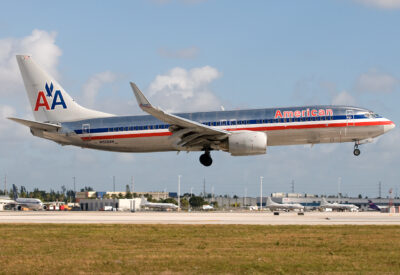 AmericanAirlines 73H N926AN MIA 281208