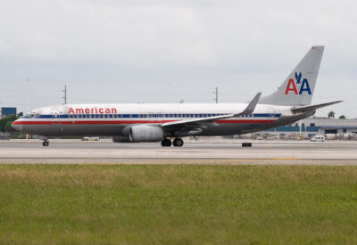 AmericanAirlines 73H N930AN MIA 280910