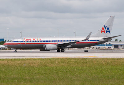 AmericanAirlines 73H N942AN MIA 280910