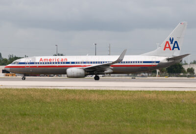 AmericanAirlines 73H N948AN MIA 280910