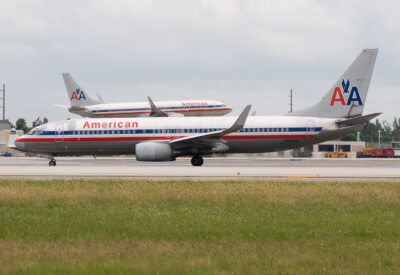 AmericanAirlines 73H N962AN MIA 280910