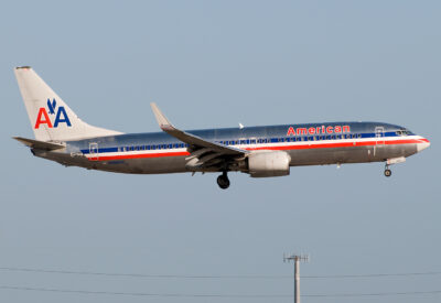 AmericanAirlines 73H N966AN MIA 281208