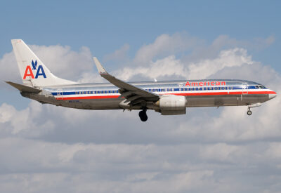 AmericanAirlines 73H N972AN MIA 010109