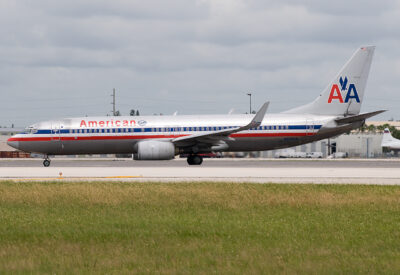 AmericanAirlines 73H N972AN MIA 280910