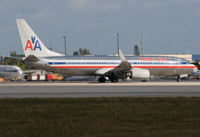 AmericanAirlines 73H N978AN MIA 281208