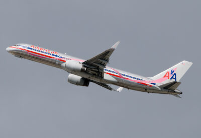AmericanAirlines 75W N664AA LAX 061010