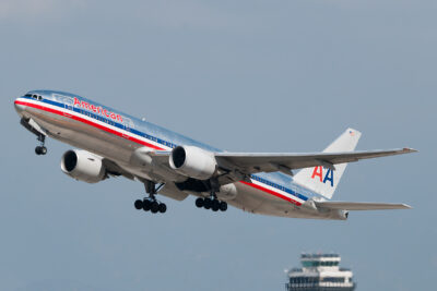 AmericanAirlines 772 N755AN LAX 071009