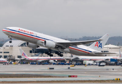 AmericanAirlines 772 N760AN LAX 061010