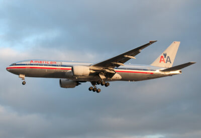 AmericanAirlines 772 N777AN LHR 070112