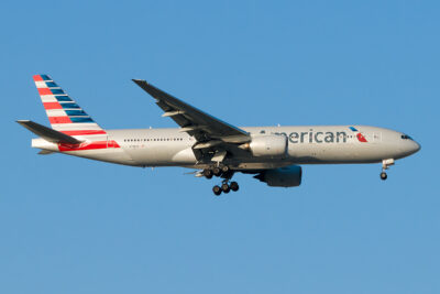 AmericanAirlines 772 N799AN MAD 040916
