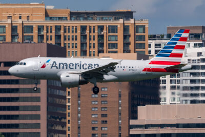 AmericanAirlines A319 N774XF DCA 080822