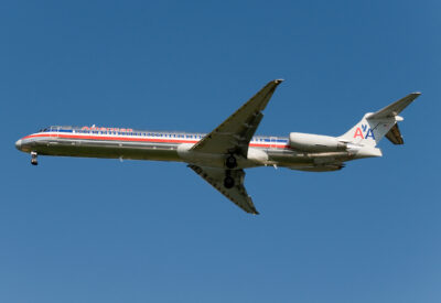 AmericanAirlines MD82 NXXX BOS 290909