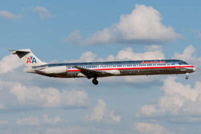 AmericanAirlines MD83 N76200 DFW 020914