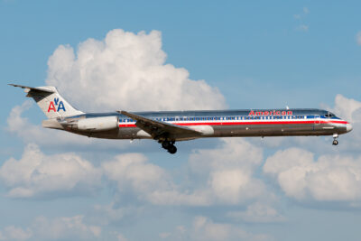 AmericanAirlines MD83 N9621A DFW 020914