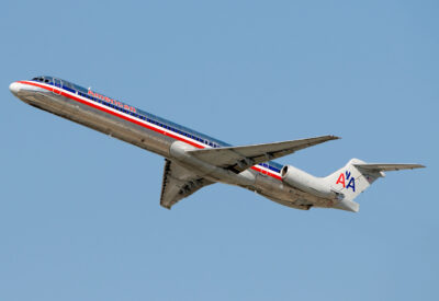 AmericanAirlines MD83 N971TW LAX 071009