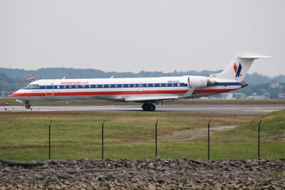 AmericanEagle CRJ700 N504AE DCA 021009