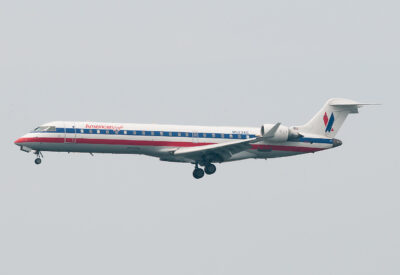 AmericanEagle CRJ700 N523AE LGA 260511