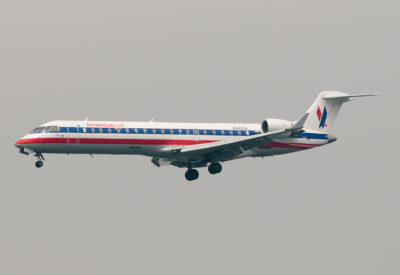 AmericanEagle CRJ700 N541EA LGA 260511