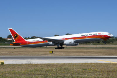 AngolaAirlines 77W D2-TEJ LIS 160618