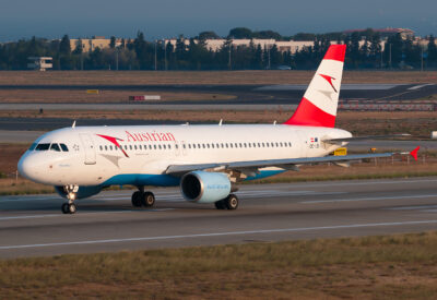 Austrian A320 OE-LBI IST 011012