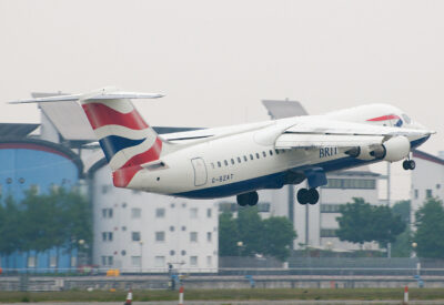 BritishAirways RJ100 G-BZAT LCY 130509