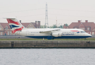 BritishAirways RJ100 G-BZAV LCY 130509