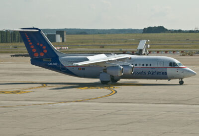BrusselsAirlines RJ85 OO-DJZ BRU 160908