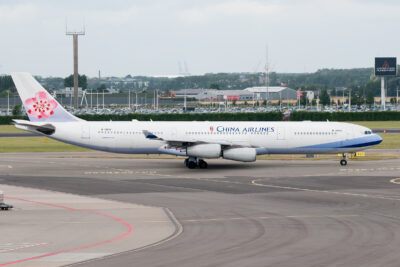 ChinaAirlines A343 B-18803 AMS 180813