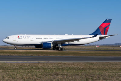 Delta A332 N857NW CDG 260218
