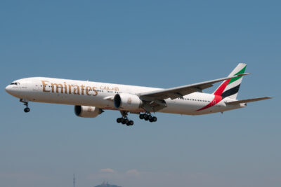 Emirates 77W A6-EBO BCN 070713