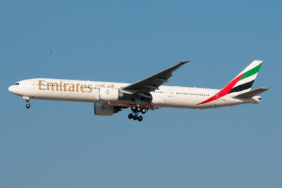 Emirates 77W A6-EBP DXB 110214