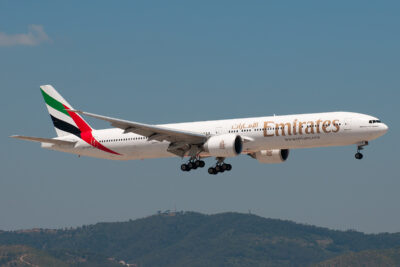 Emirates 77W A6-ECM BCN 060713