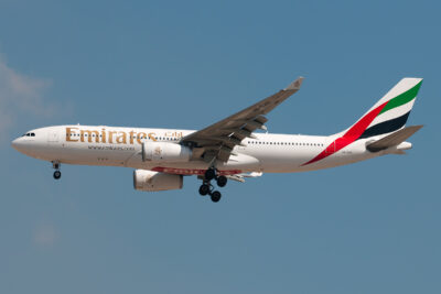 Emirates A332 A6-EAR DXB 110214