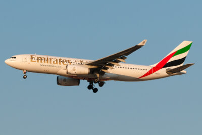 Emirates A332 A6-EKT DXB 130214