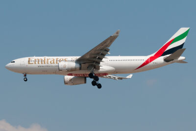 Emirates A332 A6-EKU DXB 120214