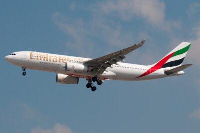 Emirates A332 A6-EKV DXB 110214