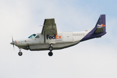 FedExFeeder CessnaCaravan N986FE MKE 031009