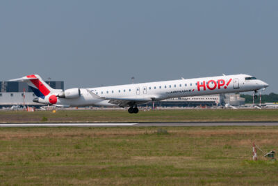 HOP CRJ1000 F-HMLA MXP 120617