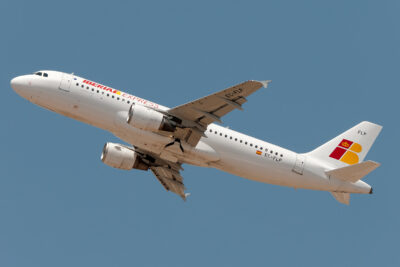 IberiaExpres A320 EC-FLP PMI 120512