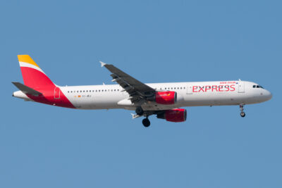 IberiaExpress A321 EC-JEJ MAD 040916
