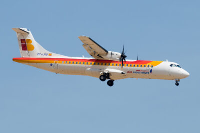 IberiaRegional ATR72 EC-LRU MAD 040916
